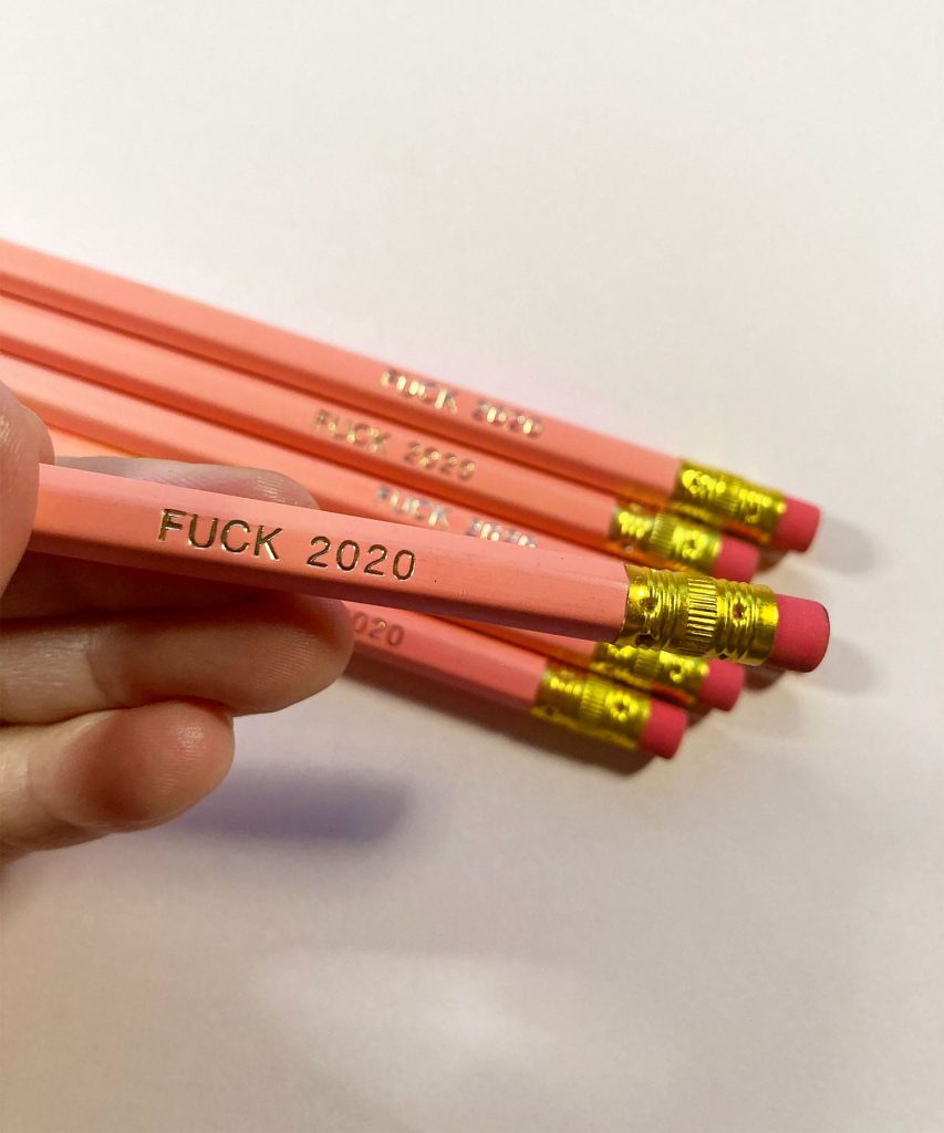 Bleistift mit Prägung "Fuck 2020" von Klunkar